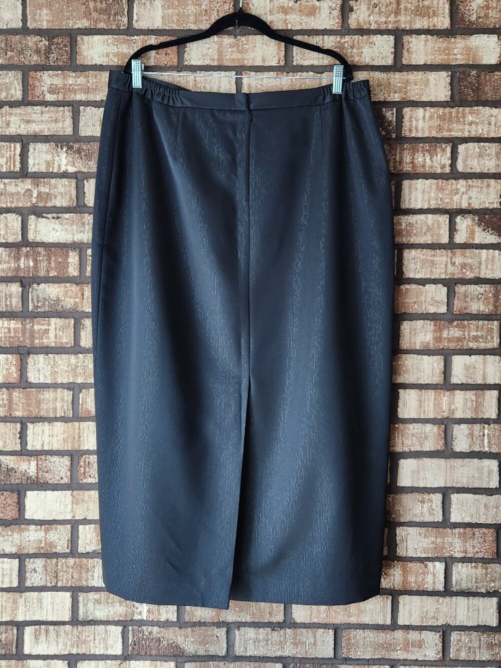 Le Suit Two Piece Formal Suit Black Silver Thread Accent Long Skirt Size 18W - Picture 3 of 11